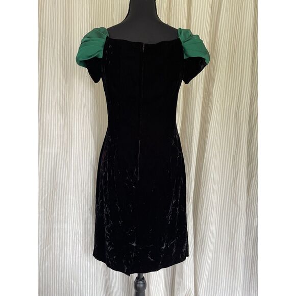 VTG Scott McClintock Black Cocktail Dress Velvet Sz S Green Off Shoulder 90s Y2K - Picture 3 of 8